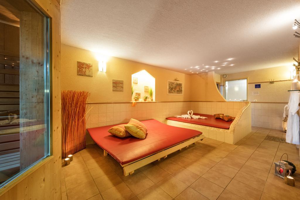 Hotel Lohninger-Schober Sankt Georgen im Attergau Exterior photo